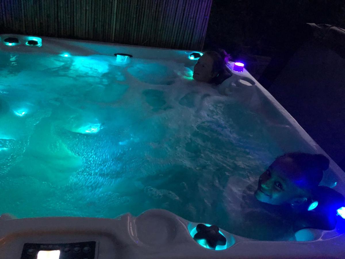 The Coast House And 3* Bognor Regis