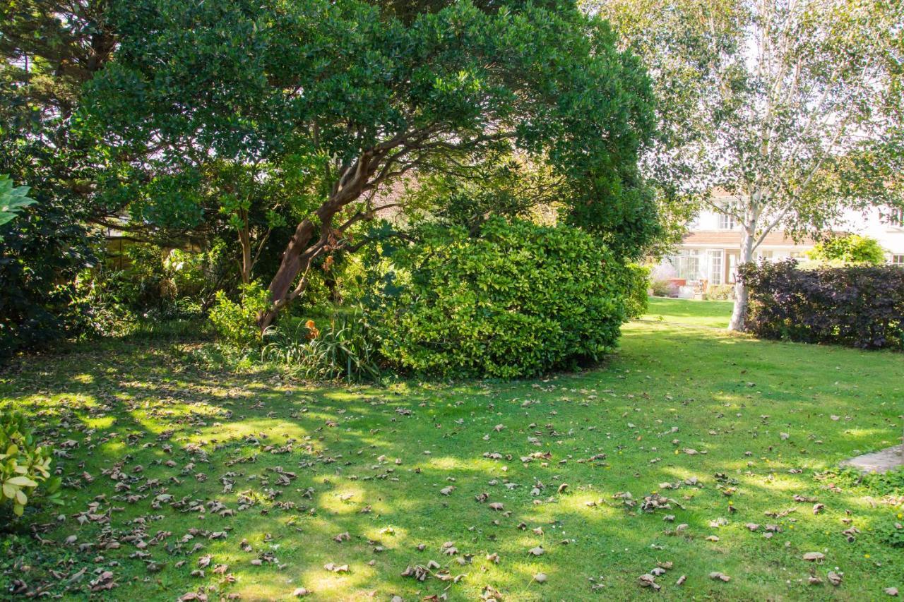 The Coast House And Bed & Breakfast Bognor Regis