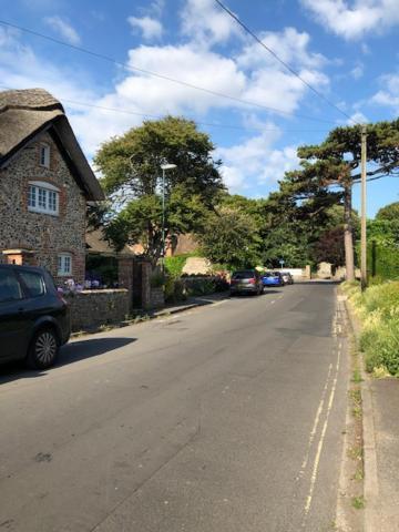 The Coast House And Bed & Breakfast