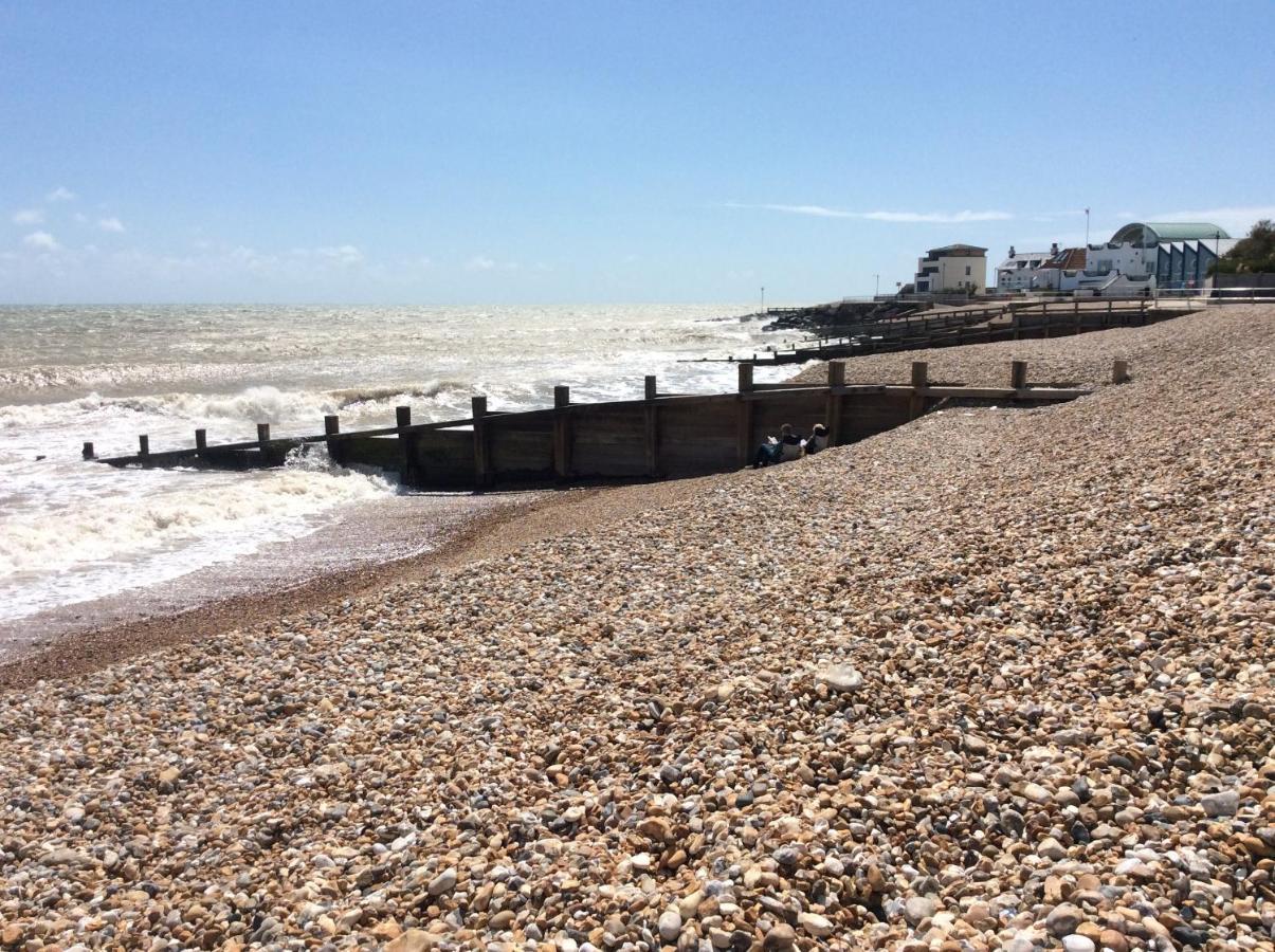 The Coast House And Bed & Breakfast Bognor Regis