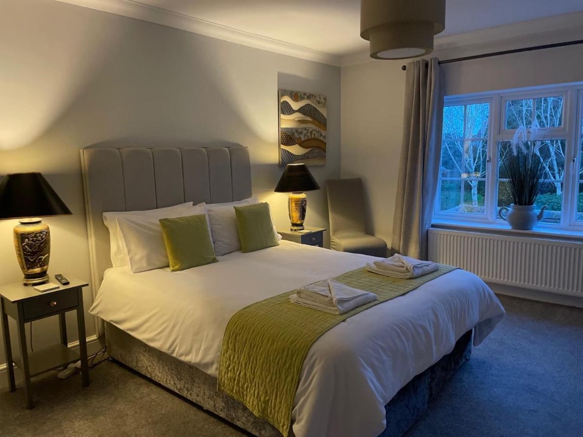 The Coast House And 3* Bognor Regis